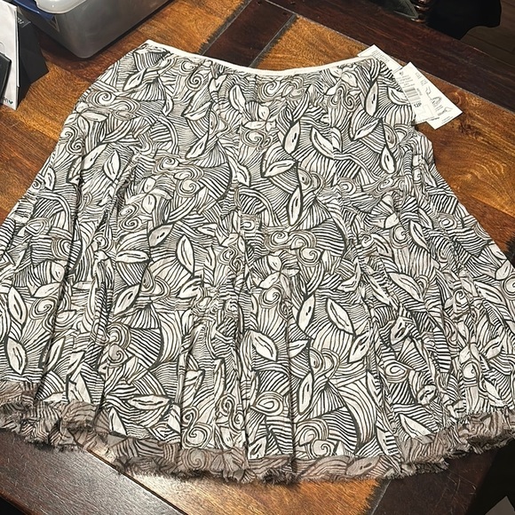 Nygard Dresses & Skirts - Nygard petites size 12 P patterned skirt NWTs